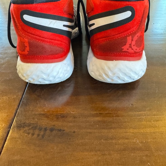 Youth Nike KD Trey 5 V111 Basketball Shoes. - Picture 5 of 11